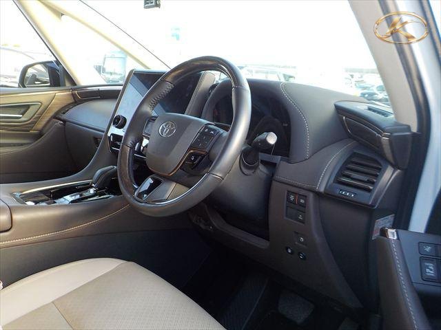 2023 Toyota Alphard Hybrid Pearl photo 5