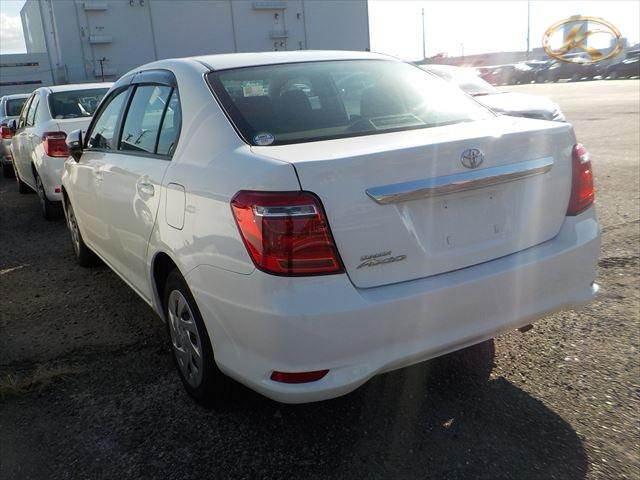 2020 Toyota Corolla Axio White photo 3