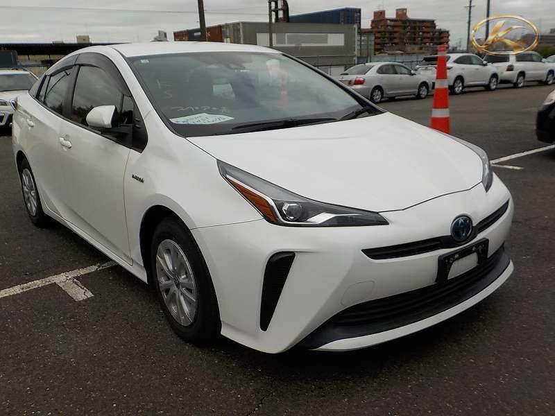 2020 Toyota Prius White