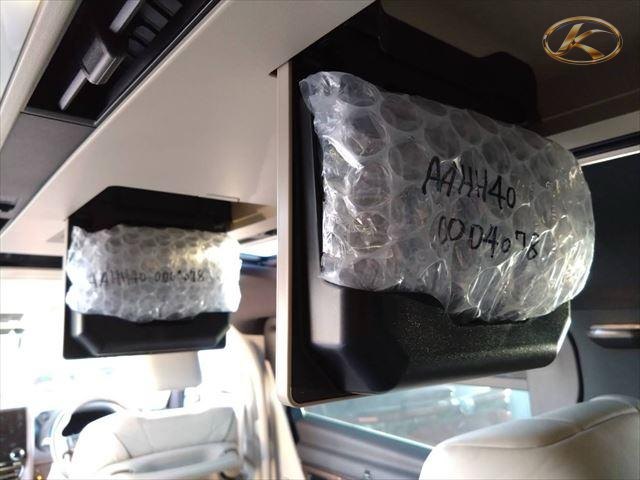 2023 Toyota Alphard Hybrid Pearl photo 7