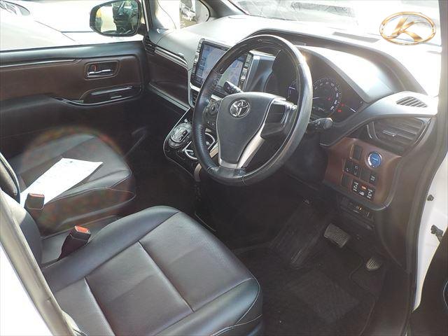 2020 Toyota Esquire Pearl photo 5