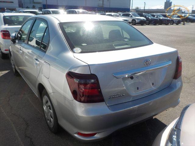 2022 Toyota Corolla Axio Silver photo 3