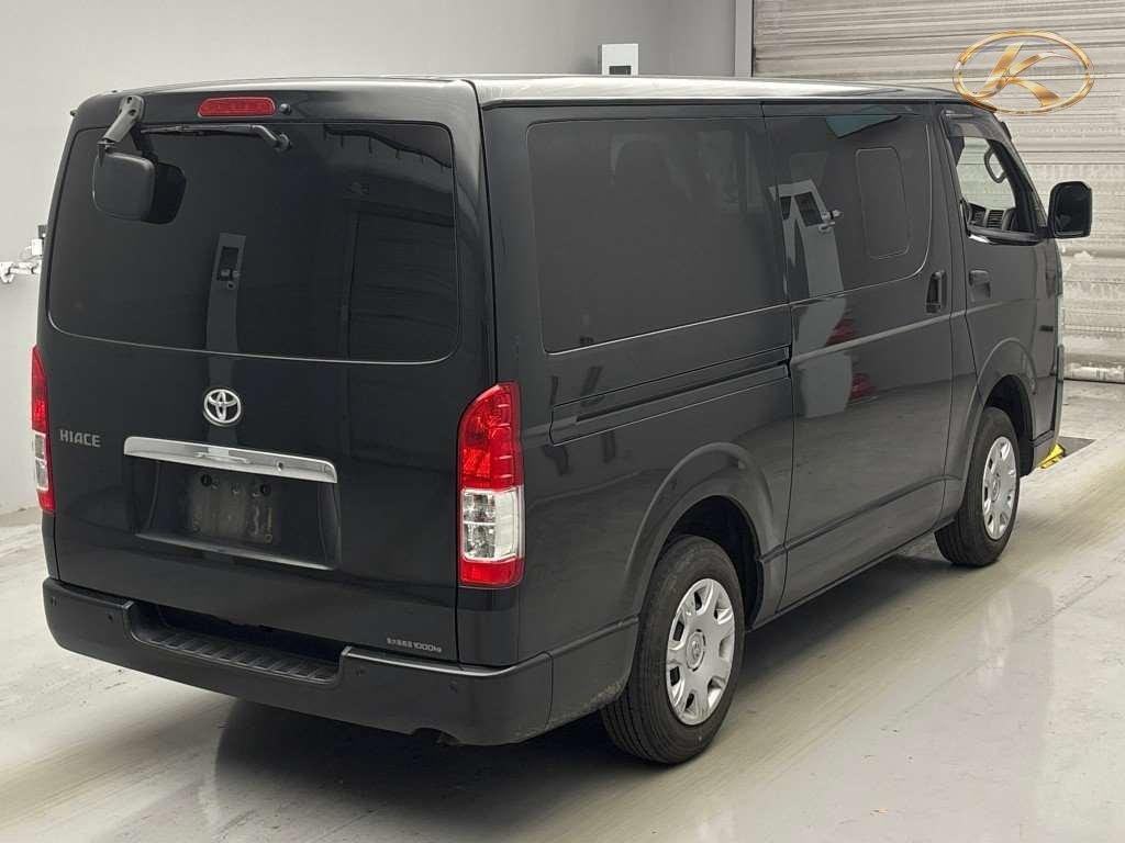 2020 Toyota Hiace Black photo 3