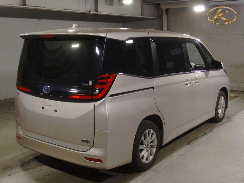 2023 Toyota Noah Hybrid Z (2023)General Information:toyota Noah  Hybrid Z Beige photo 4