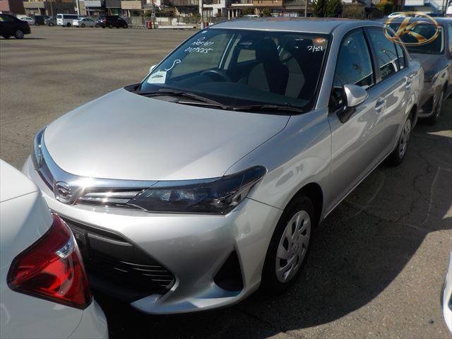 2022 Toyota Corolla Axio Silver photo 2