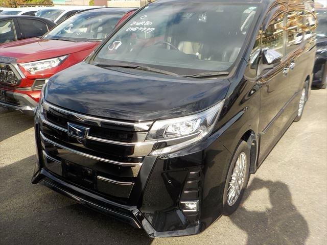 2021 Toyota Noah Black photo 2