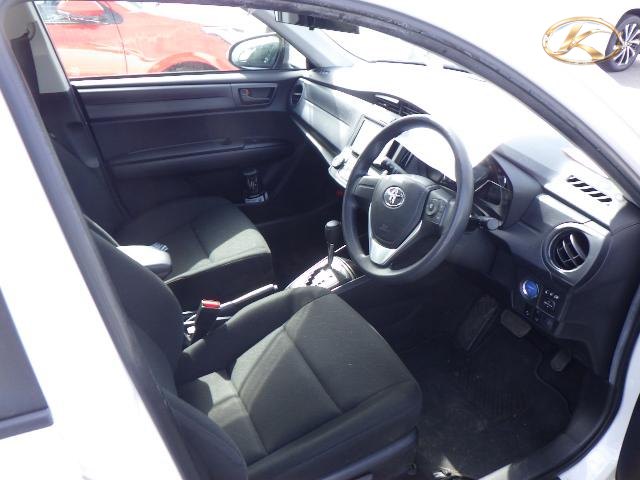 2020 Toyota Corolla Axio White photo 5