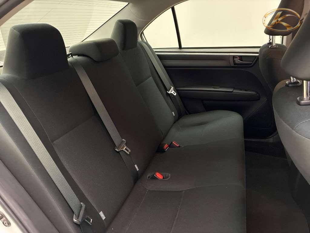 2021 Toyota Corolla Axio White photo 6