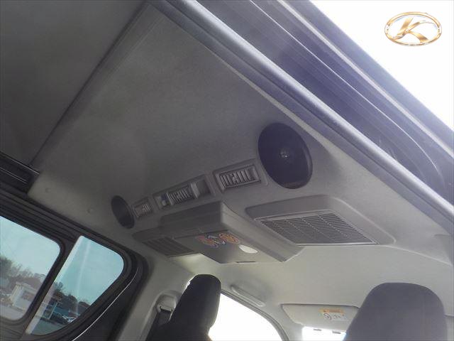 2021 Toyota Hiace Black photo 9