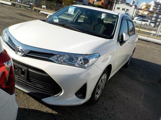 2020 Toyota Corolla Axio White photo 11
