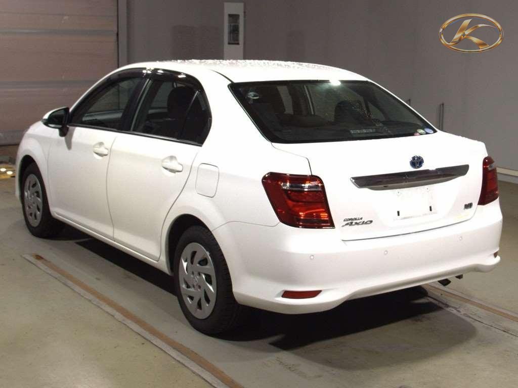 2021 Toyota Corolla Axio White photo 2