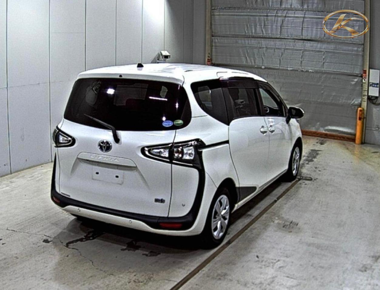 2020 Toyota Pearl photo 3