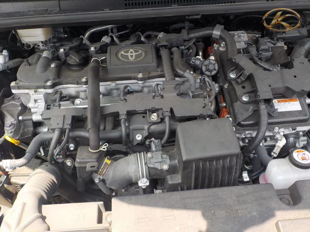 2023 Toyota Prius Black photo 9