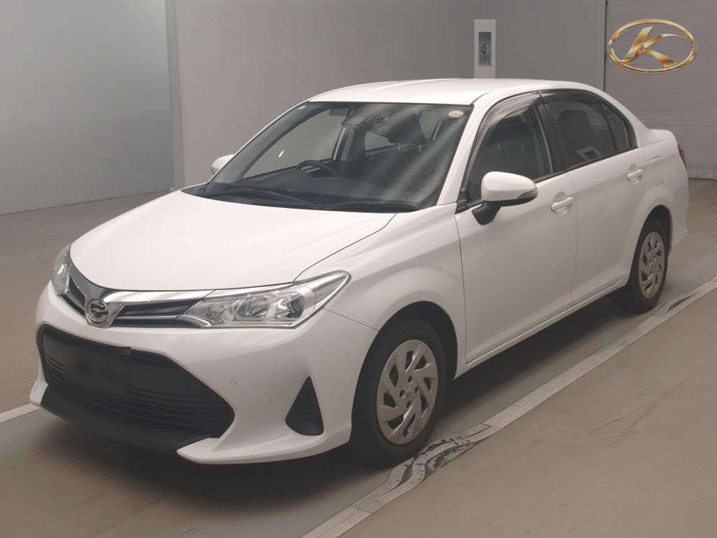2021 Toyota Corolla Axio White photo 2