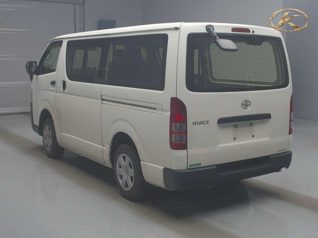 2020 Toyota Hiace White photo 2