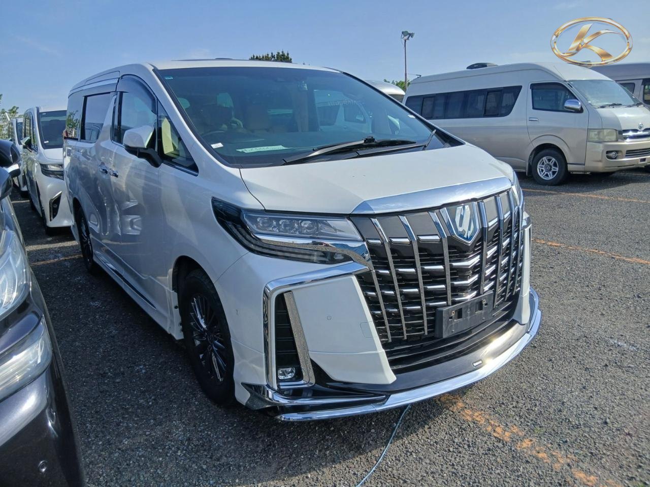 2022 Toyota Alphard Hybrid Pearl