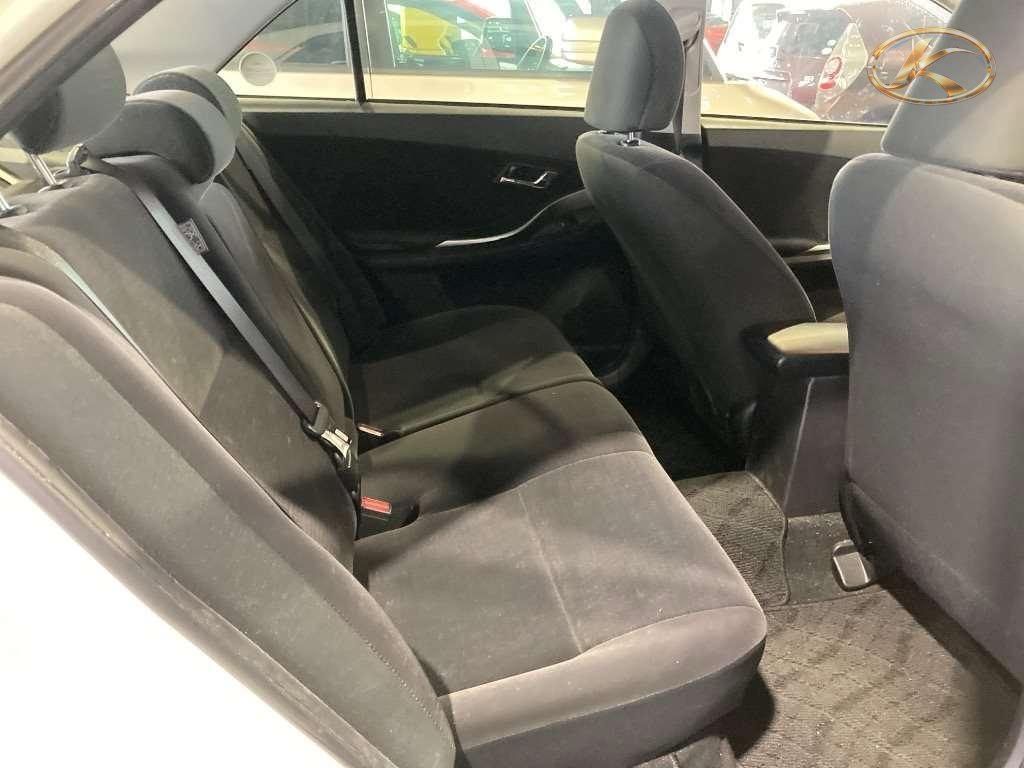 2020 Toyota Premio White photo 4