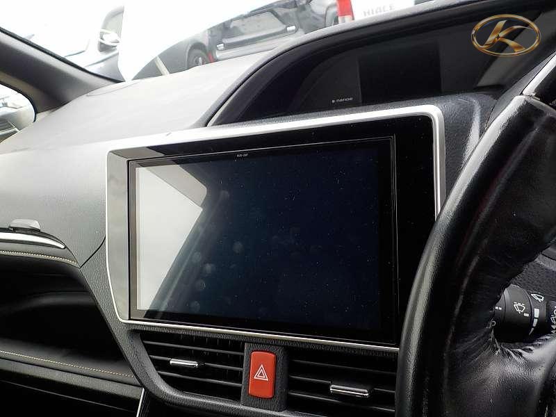 2020 Toyota Esquire Pearl photo 6