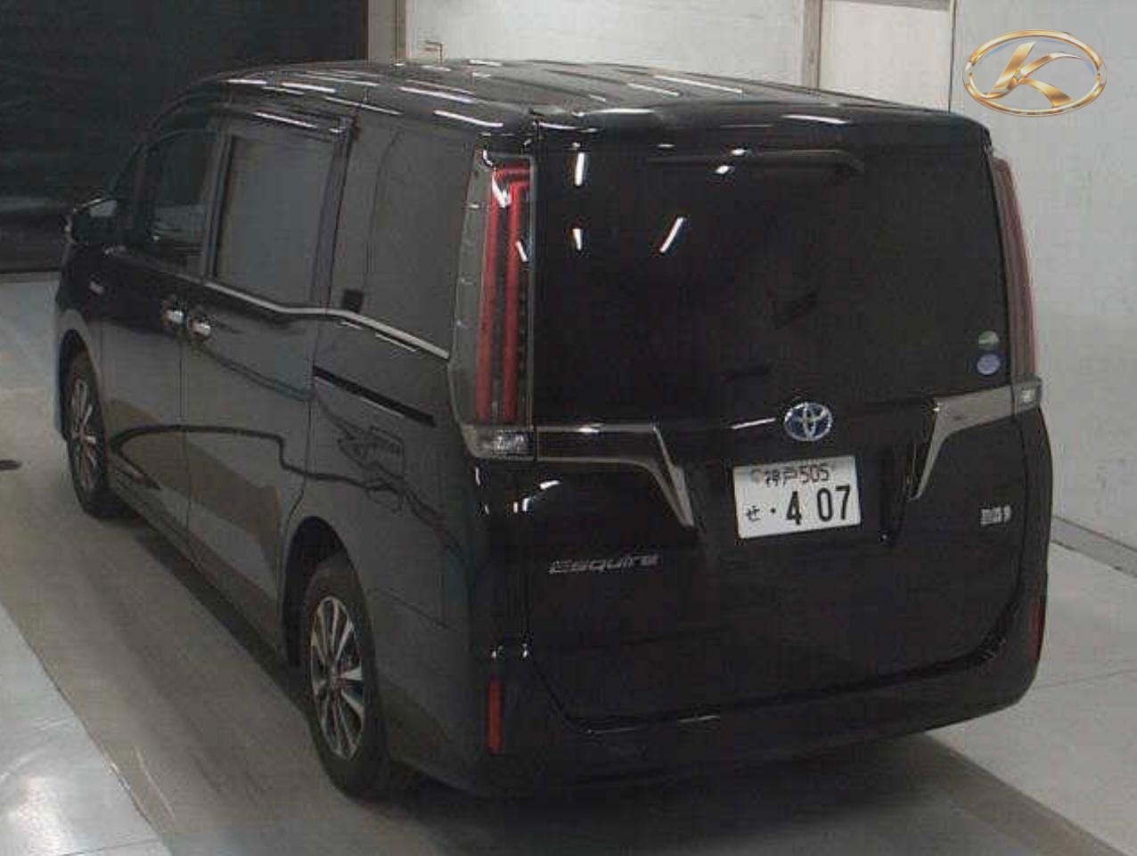 2020 Toyota Esquire Black photo 4