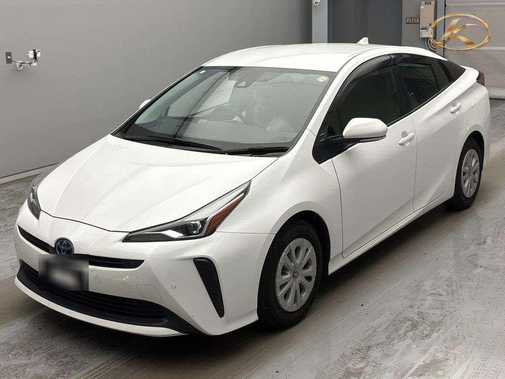 2021 Toyota Prius White