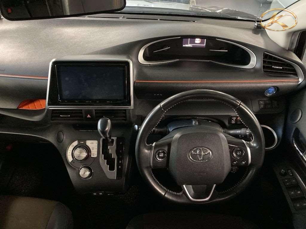 2021 Toyota Brown photo 6