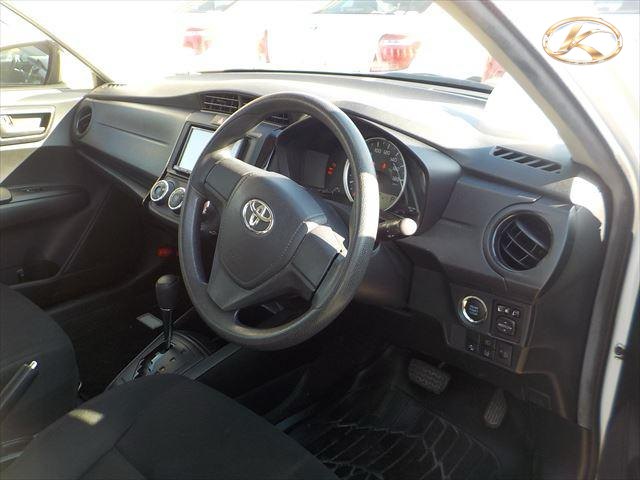 2020 Toyota Corolla Axio White photo 7