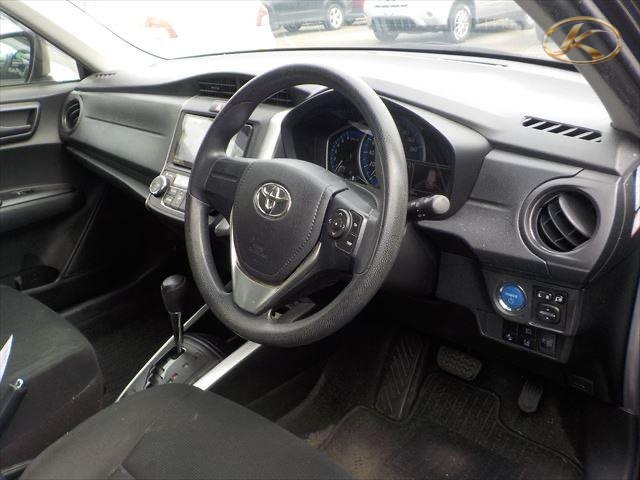 2020 Toyota Corolla Axio Black photo 6