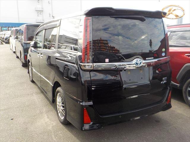 2021 Toyota Noah Black photo 3