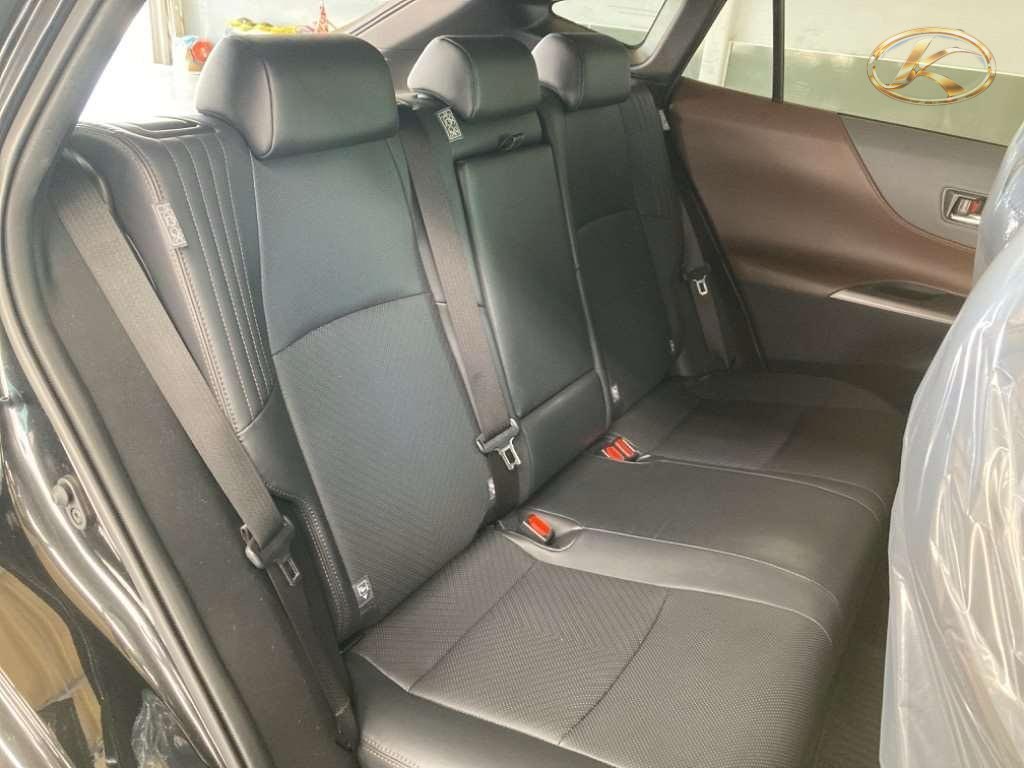 2020 Toyota Harrier Black photo 7