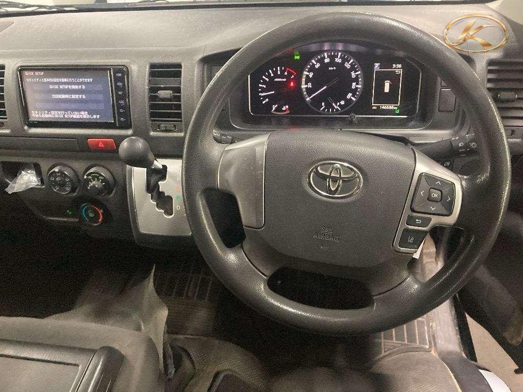 2020 Toyota Hiace Black photo 7