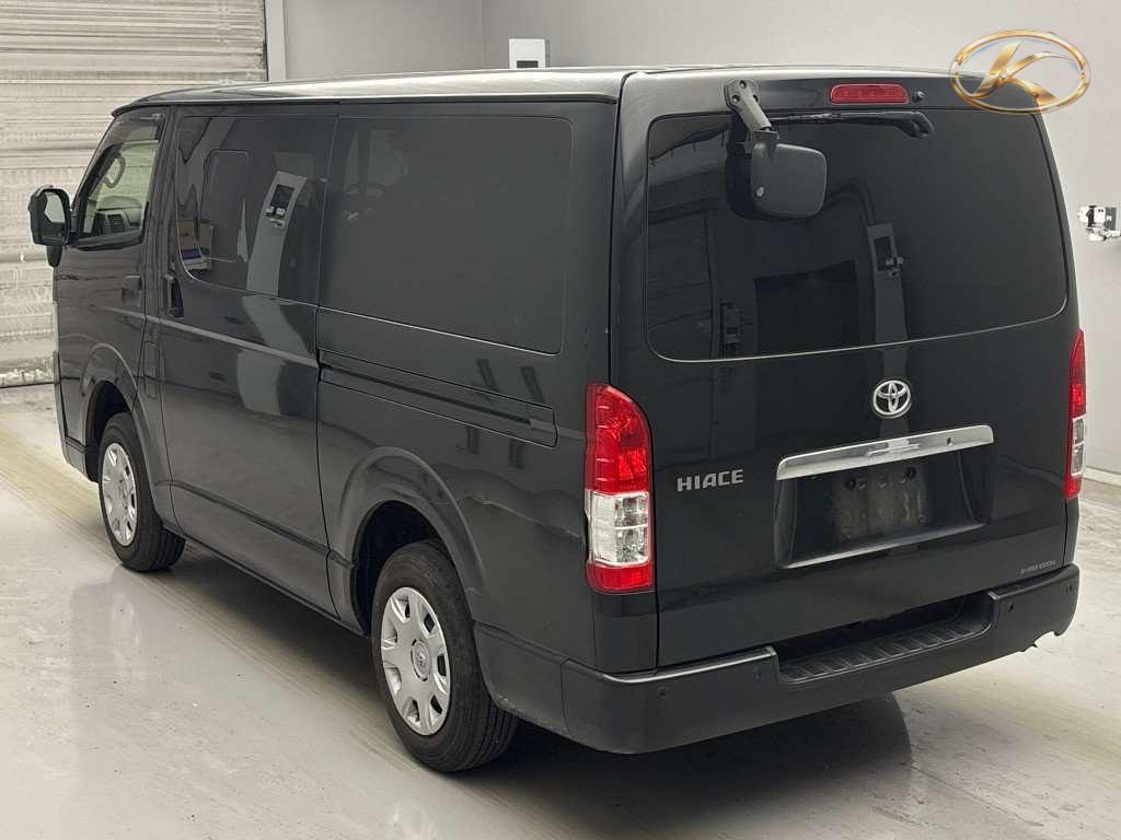 2020 Toyota Hiace Black photo 2