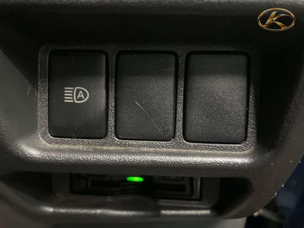 2020 Toyota Hiace Dark Blue photo 6