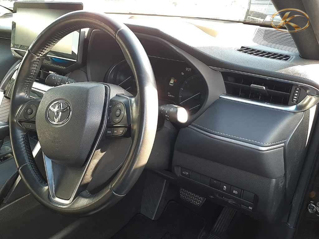 2020 Toyota Harrier Black photo 9