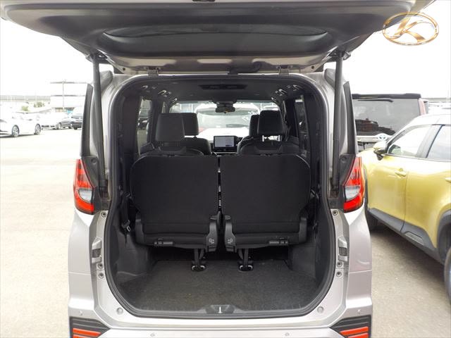 2024 Toyota Noah Grea photo 7