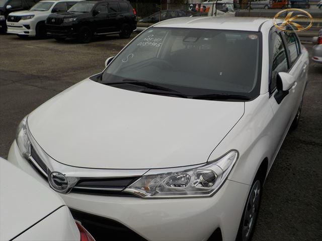 2020 Toyota Corolla Axio White photo 2