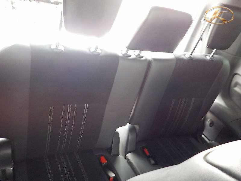 2020 Toyota Esquire Pearl photo 9